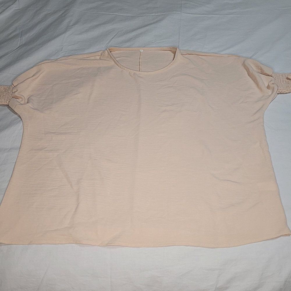 Cream Coloured‎ Short Sleeve Blouse Top Rounded Neckline NWOT